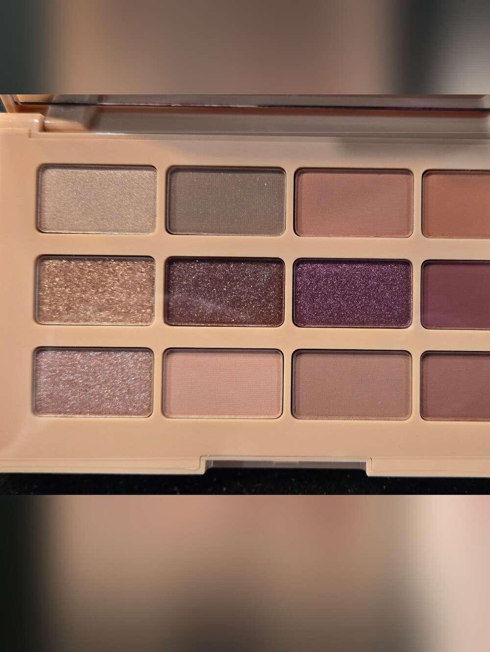 Glogirl Eyeshadow Palette - Matte and Shimmer Shades